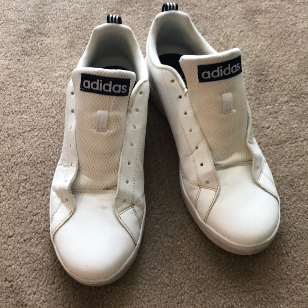 Adidas Men’s white sneakers